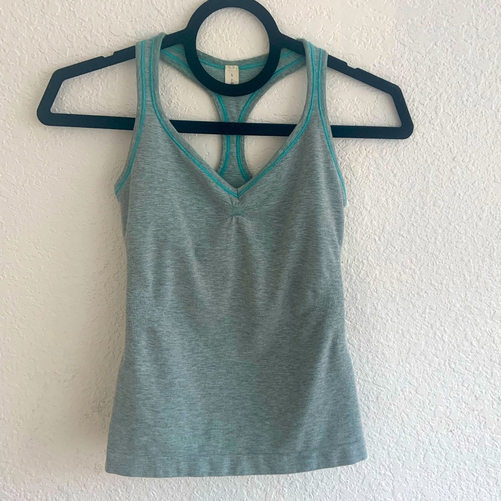 Lululemon gray & turquoise fitness tank